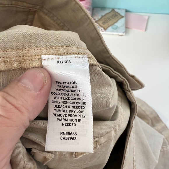 NWT BP Tan Safari Shorts Size 18 | Resort Wear | Vacation Gear | Safari Chic - Picture 10 of 11